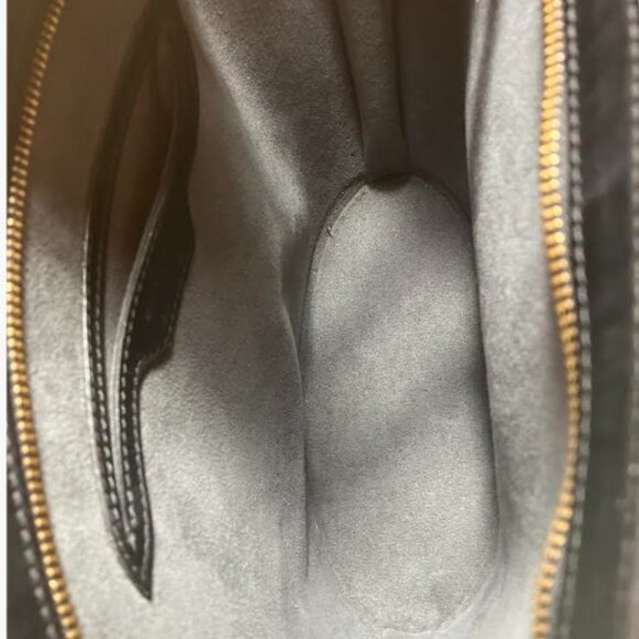 Louis Vuitton Epi Saint Jacques PM Vintage Handbag with COA Very Good Condition - Picture 9 of 16